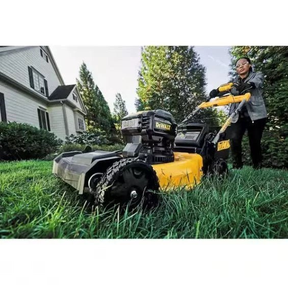 dewalt 20v max 21.5 in walk behind lawn mower kit, hedge trimmer kit, string trimmer & leaf blower dewalt 20v max 21.5 in walk behind lawn mower kit, hedge trimmer kit, string trimmer & leaf blower